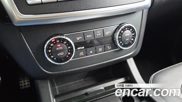 Mercedes-Benz M-class 2015 — photo 30