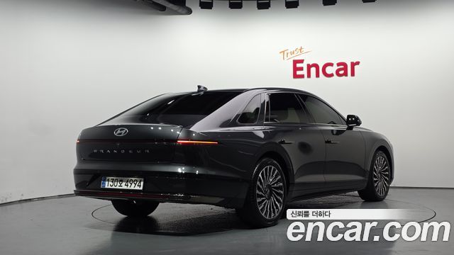 Hyundai Grandeur 2023 — photo 2