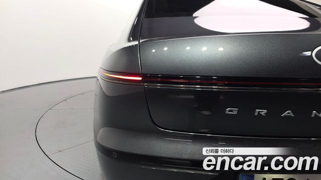 Hyundai Grandeur 2023 — photo 9