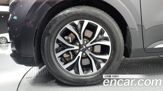 Kia Canival 2021 — photo 5