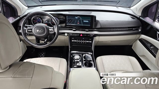 Kia Canival 2021 — photo 10