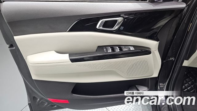 Kia Canival 2021 — photo 14