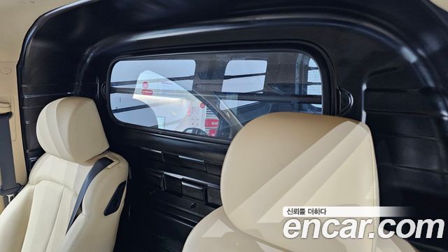 Hyundai Staria 2022 — photo 12