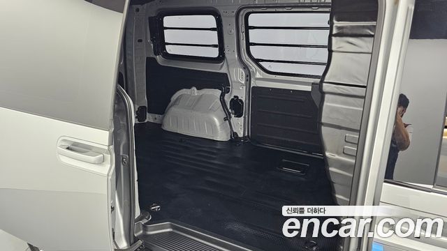 Hyundai Staria 2022 — photo 14