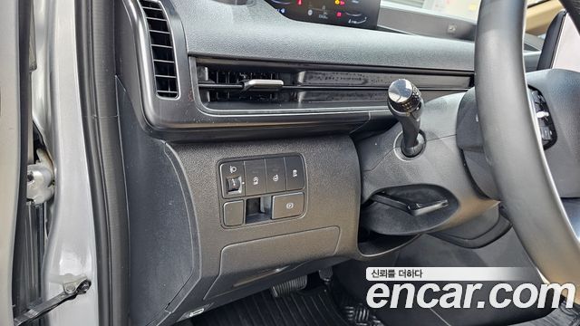 Hyundai Staria 2022 — photo 19
