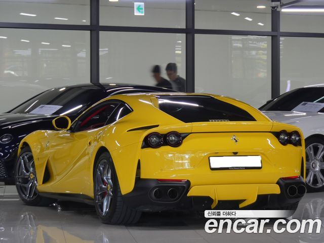 Ferrari 812 2020 — photo 3