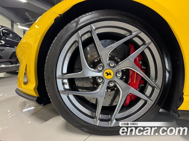 Ferrari 812 2020 — photo 14