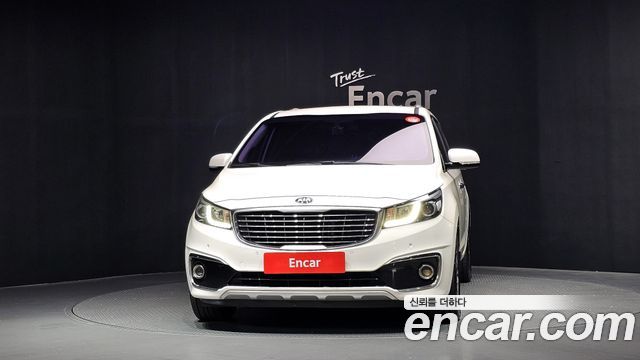 Kia Canival 2017 — photo 3
