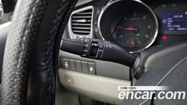 Kia Canival 2017 — photo 20