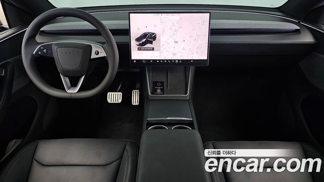 Tesla Model Y 2026 — photo 10