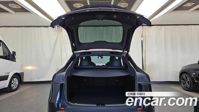 Tesla Model Y 2026 — photo 26