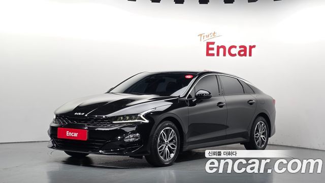 Kia K5 2023 — photo 1