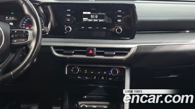 Kia K5 2023 — photo 20