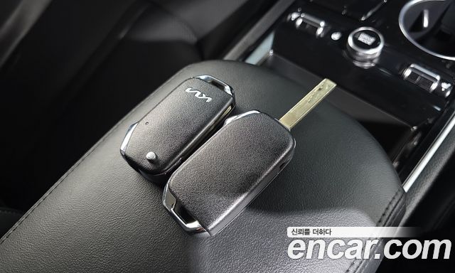 Kia K5 2023 — photo 22
