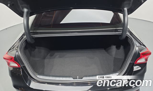 Kia K5 2023 — photo 24