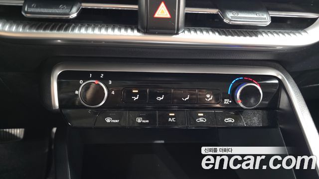 Kia K5 2023 — photo 33