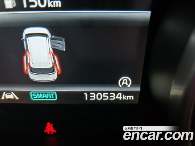 Kia Canival 2023 — photo 7