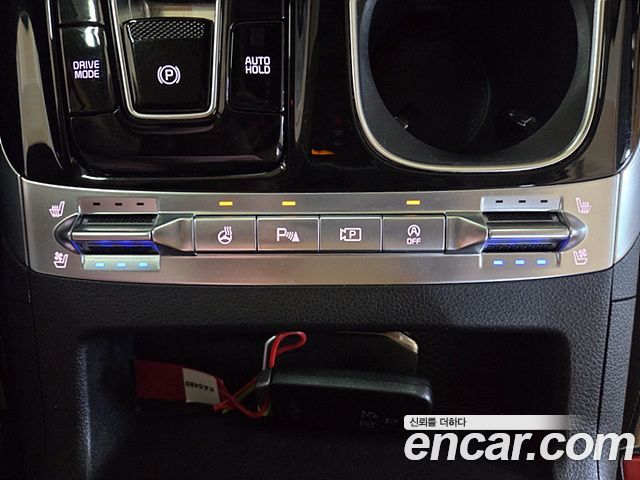 Kia Canival 2023 — photo 17