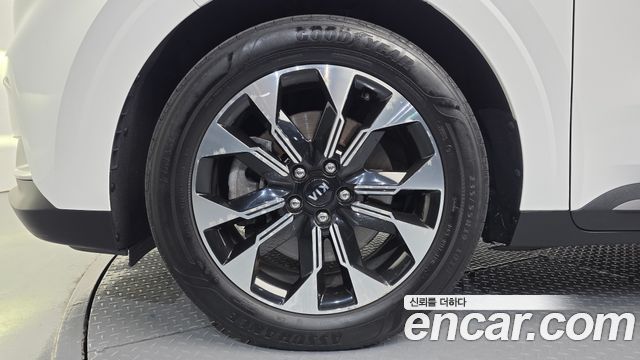 Kia Canival 2021 — photo 5