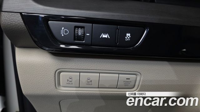 Kia Canival 2021 — photo 13