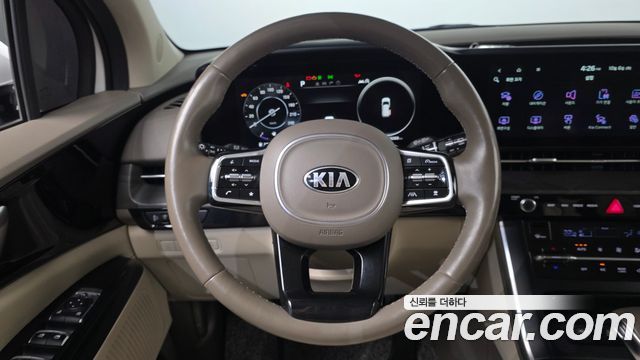 Kia Canival 2021 — photo 15
