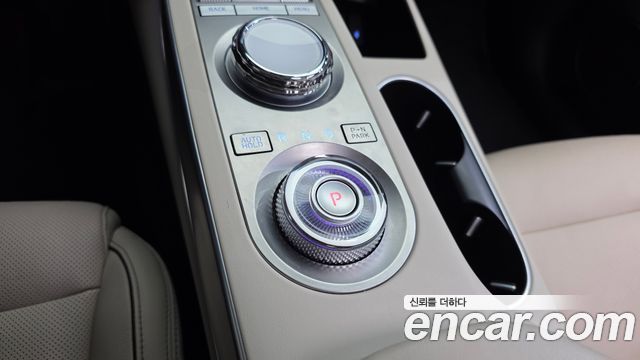 Genesis GV70 2024 — photo 9