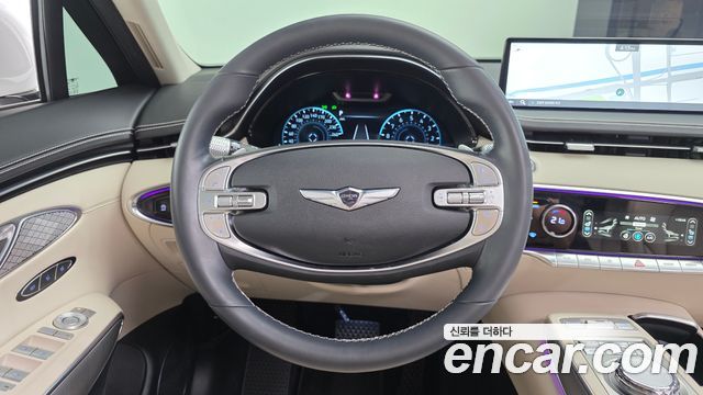 Genesis GV70 2024 — photo 13