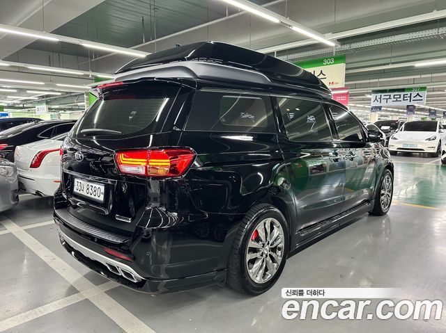 Kia Canival 2018 — photo 6