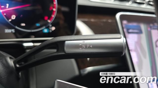 Mercedes-Benz S-Class 2021 — photo 12