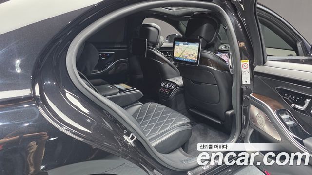 Mercedes-Benz S-Class 2021 — photo 17