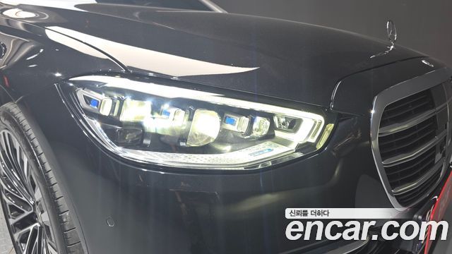 Mercedes-Benz S-Class 2021 — photo 8