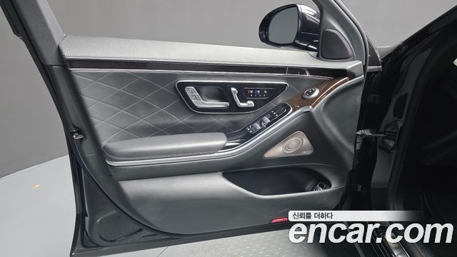 Mercedes-Benz S-Class 2021 — photo 14