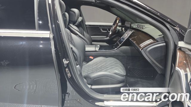 Mercedes-Benz S-Class 2021 — photo 16