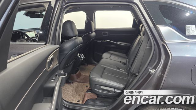 Kia Sorento 2022 — photo 16