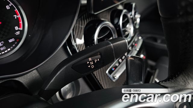 Mercedes-Benz GLC-Class 2018 — photo 12