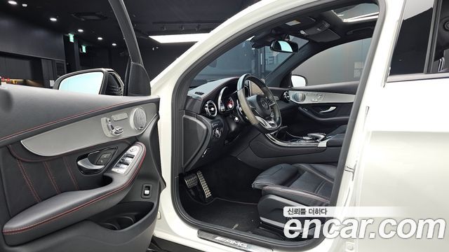 Mercedes-Benz GLC-Class 2018 — photo 13