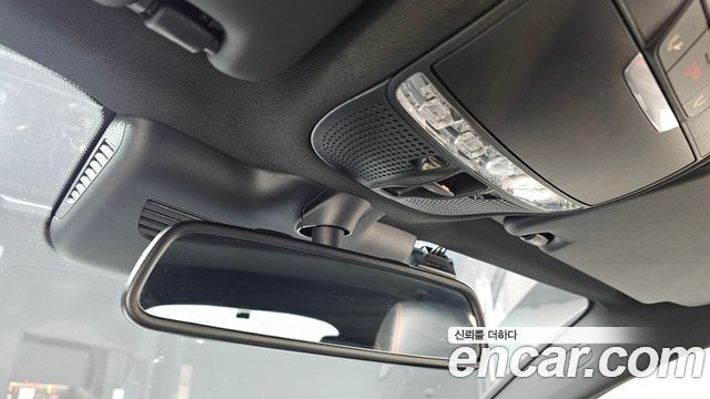 Mercedes-Benz GLC-Class 2018 — photo 24