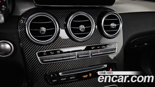 Mercedes-Benz GLC-Class 2018 — photo 26