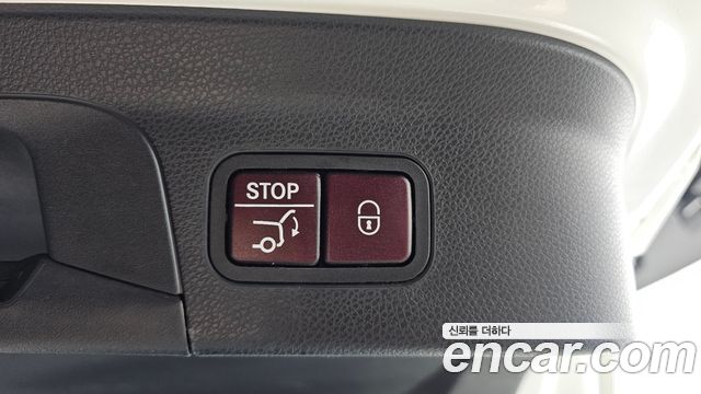 Mercedes-Benz GLC-Class 2018 — photo 35