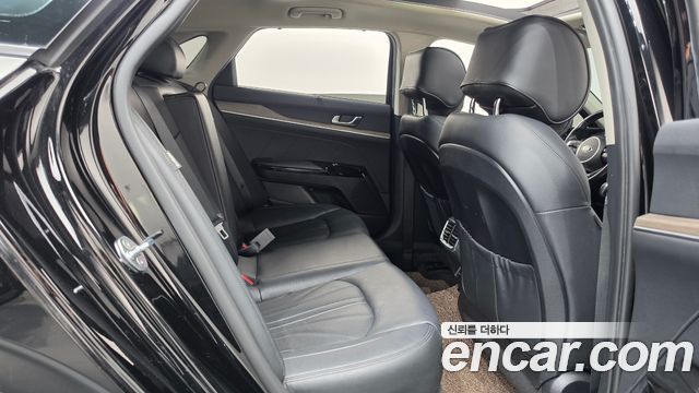 Kia K5 2020 — photo 24