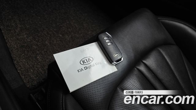 Kia K5 2020 — photo 25