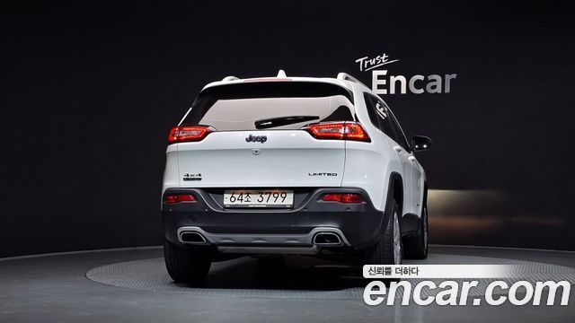 Jeep Cherokee 2016 — photo 4