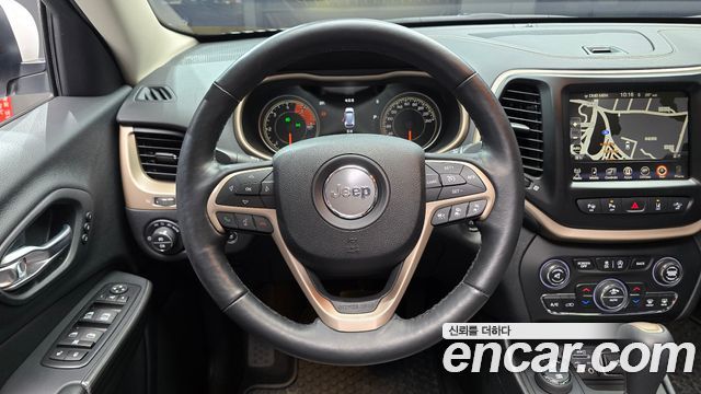 Jeep Cherokee 2016 — photo 13