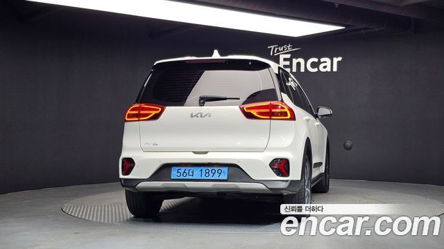 Kia Niro 2023 — photo 4