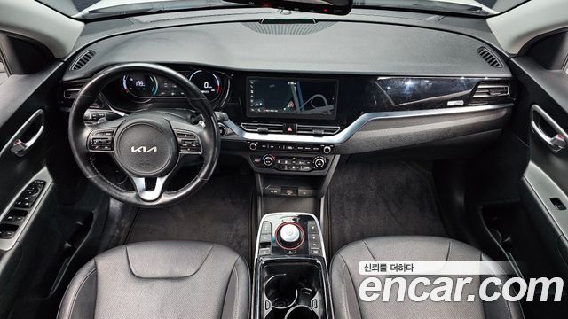 Kia Niro 2023 — photo 7
