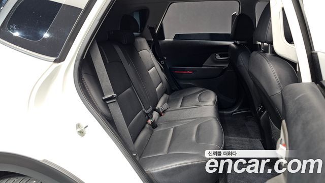 Kia Niro 2023 — photo 11