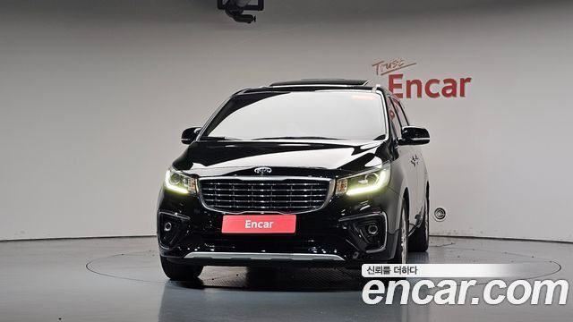 Kia Canival 2020 — photo 3