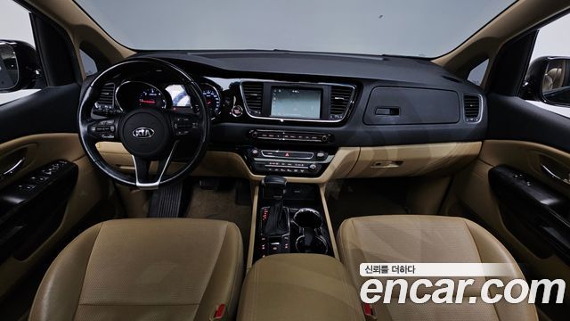 Kia Canival 2020 — photo 10