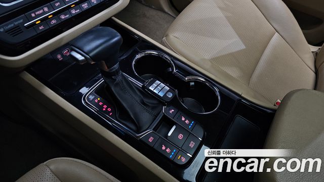 Kia Canival 2020 — photo 12