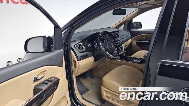 Kia Canival 2020 — photo 13